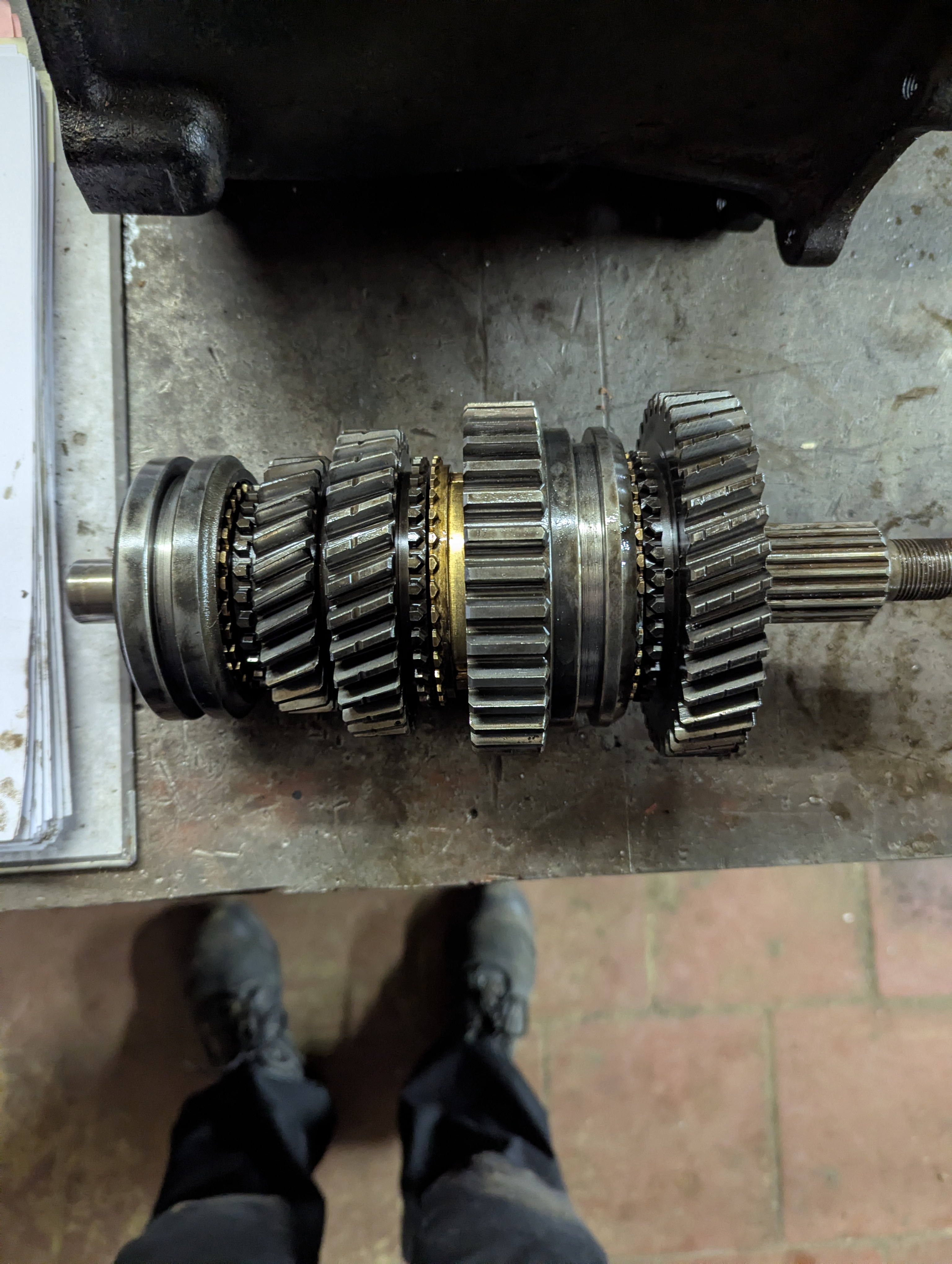 Third gearbox disassembled 2